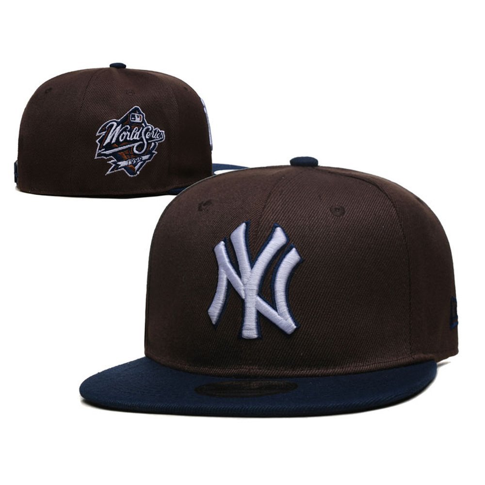 new_york_yankees_fitted_hat_uuof6r8dlu57.jpg